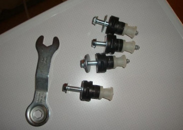 Транспортни болтове в пералня: за какво са и как да ги премахнете