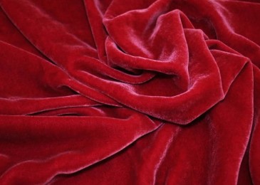 Как правилно да перете вещи от велур