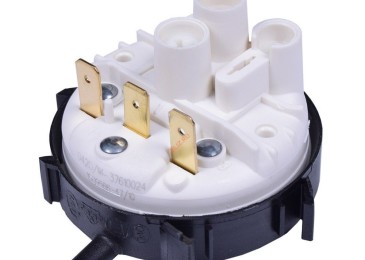 Проверка и смяна на превключвателя за налягане в съдомиялната машина