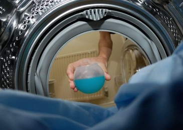 Може ли количката да се пере в машина, каква и на каква температура?