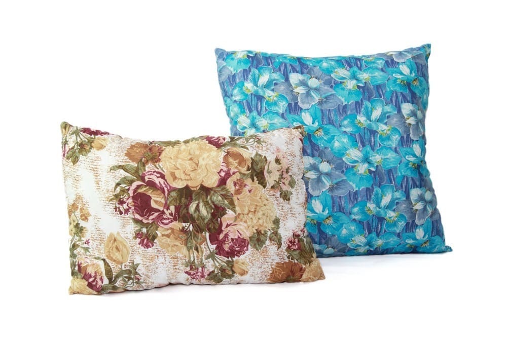 възглавници със синтетичен пълнеж