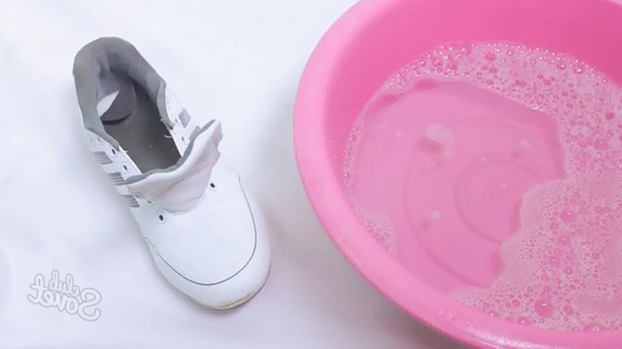 Измиваме маратонки със собствените си ръце