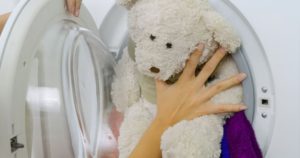 как да перете меките играчки в пералнята