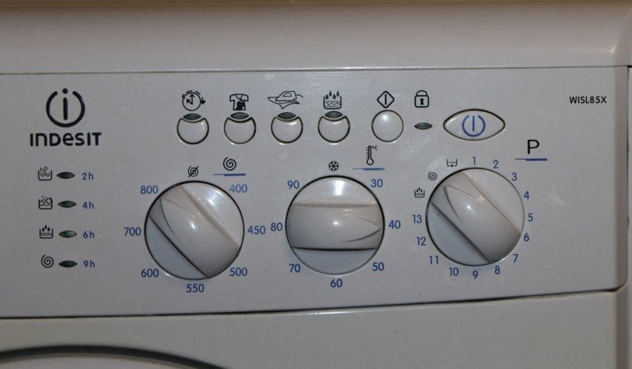 Контролен панел