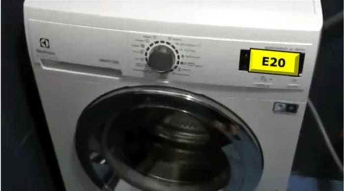 Грешка E20 в пералня Electrolux