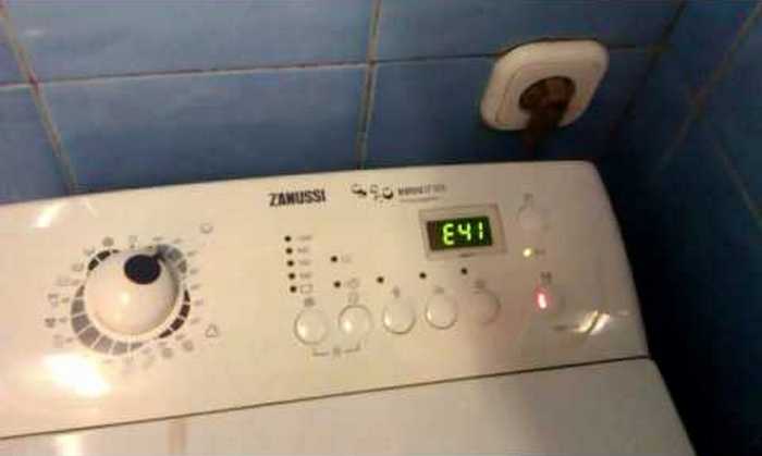Кодове за грешки на пералня Zanussi