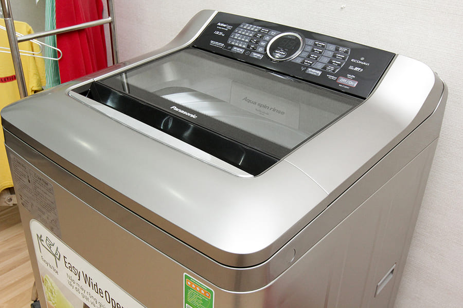 Машина Panasonic NA F135X1