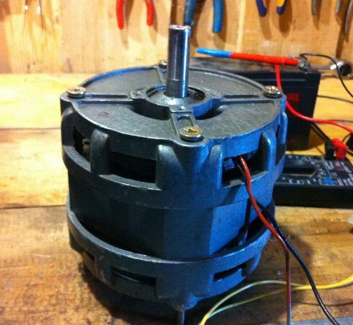 Как да направите генератор от SMA двигател
