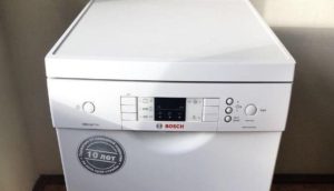 Преглед на свободностоящи съдомиялни Bosch 45 см