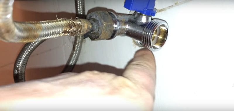 Характеристики на свързване на ъглов кран