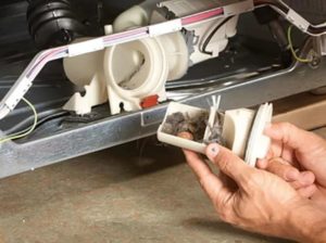 Пералня Атлант не източва вода