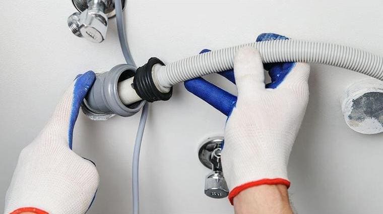 дренажният маркуч е запушен