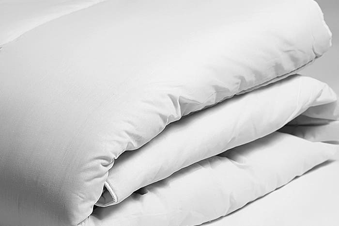 Как да перете одеяло от холофибър в пералня