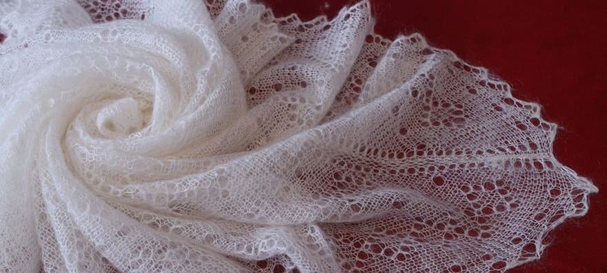 Нюансите на почистване на шал в пералня