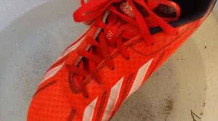 Подготовка на обувки за пране в пералня