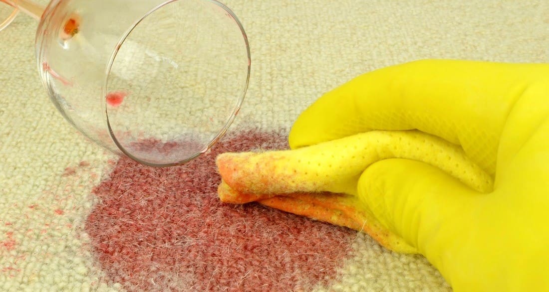 Как да се отървете от стари петна от вино