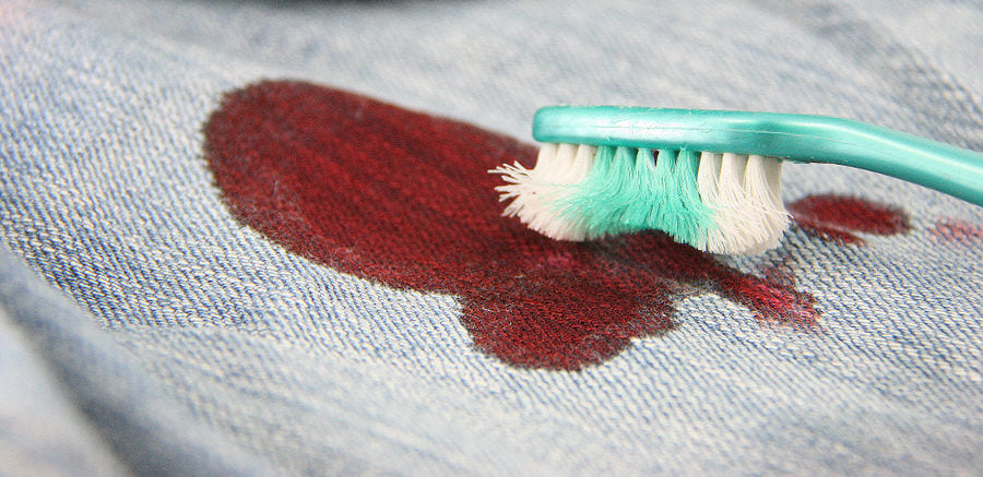 Методи за премахване на стари петна от кръв